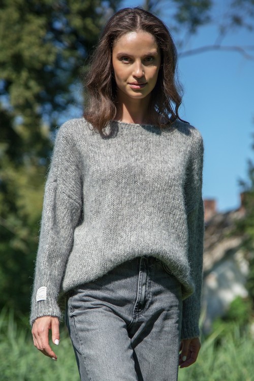 Klasikinis aukštos kokybės megztinis iš nedažytos alpakų vilnos ir maco medvilnės MACO F1743